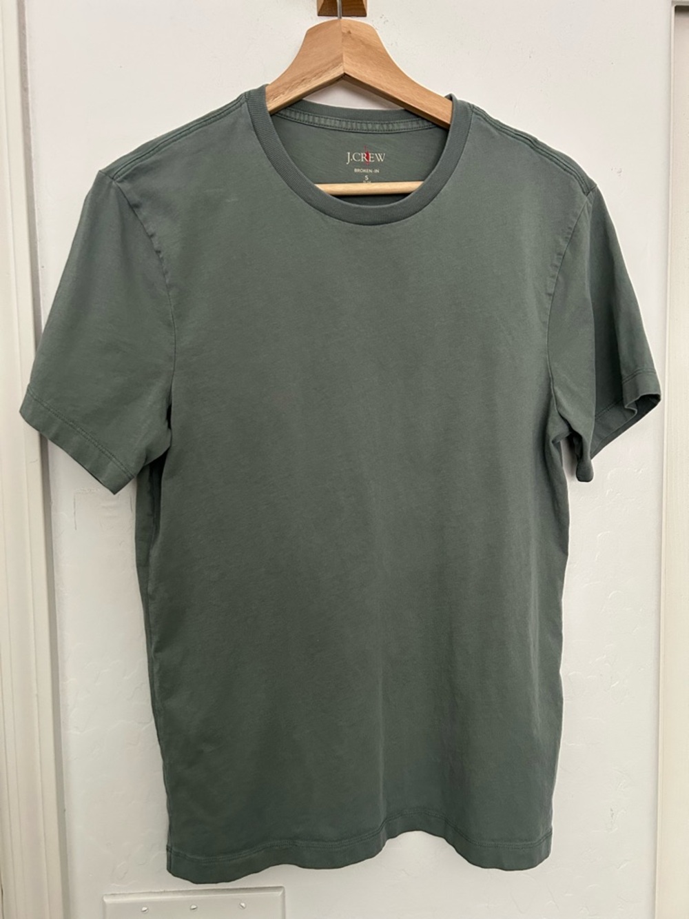 J.Crew Men's Short-Sleeve Crewneck T-Shirt in Olive